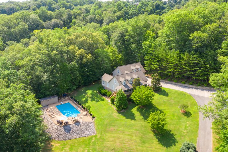 729 E Bullrun Valley Dr, Heiskell, TN 37754