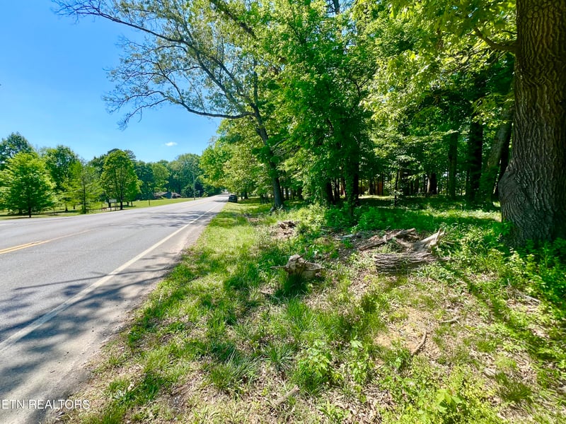 729 E Hunt Rd, Alcoa, TN 37701