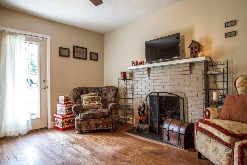729 Ferry St, Loudon, TN 37774