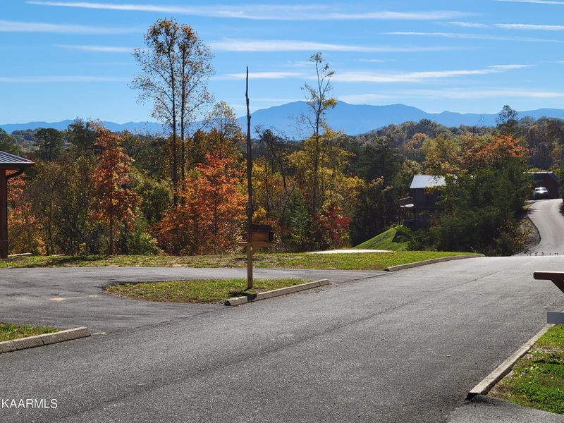 729 Rondayview Ln, Sevierville, TN 37876