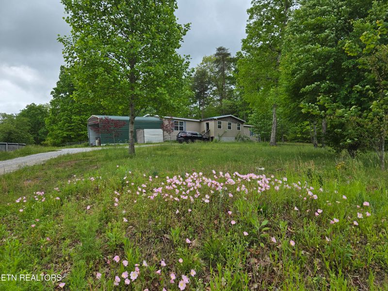 7296 Genesis Rd, Crossville, TN 38571