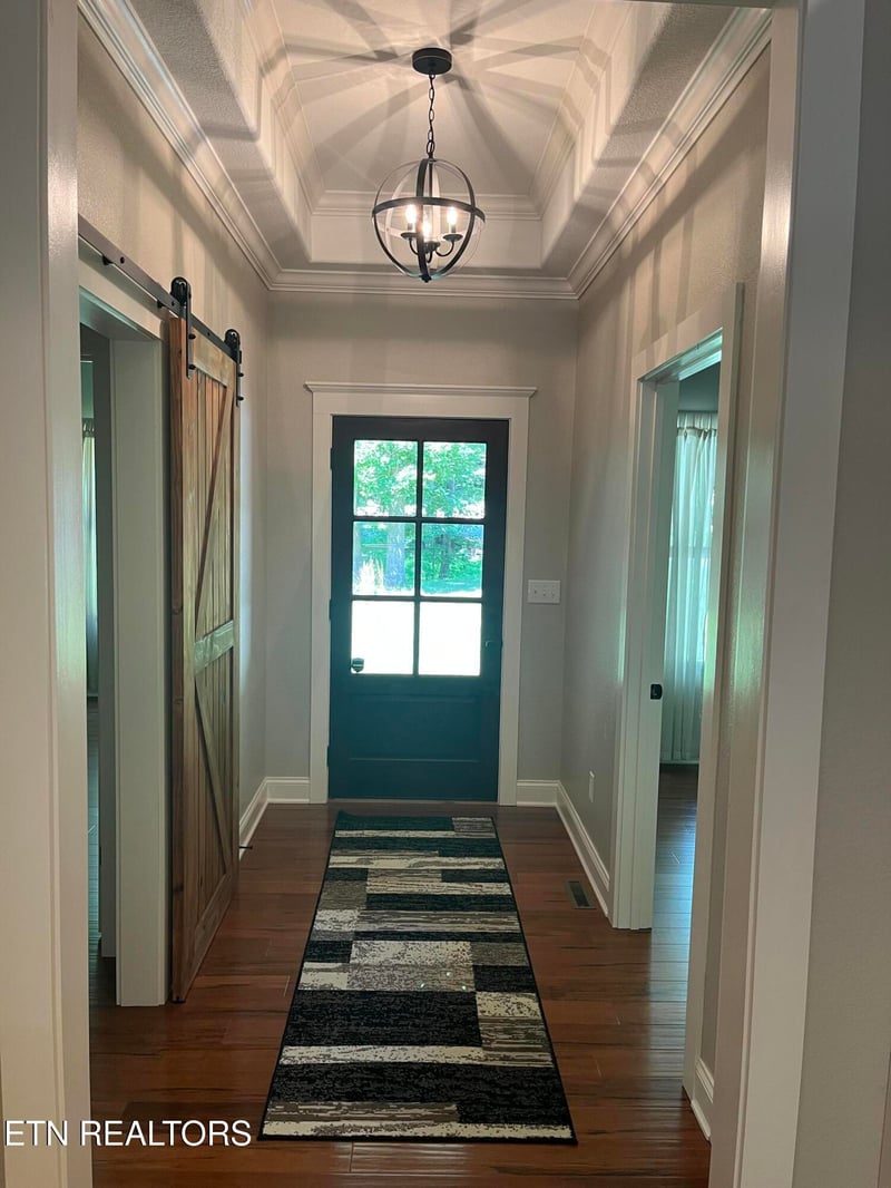 73 Creek Pl, Monterey, TN 38574