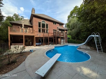 73 Hickory Tr, Norris, TN 37828