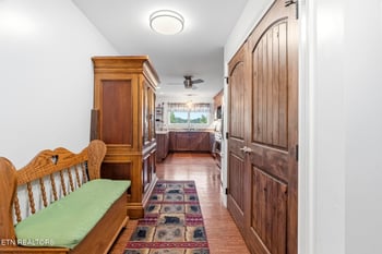 730 Deerfoot Dr, Gatlinburg, TN 37738
