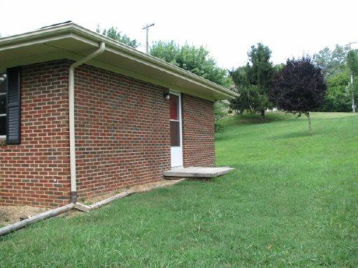 730 Memorial Dr, Morristown, TN 37814