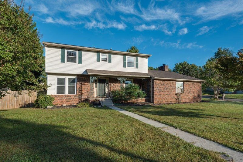 7301 Cornwall Rd #4, Knoxville, TN 37931