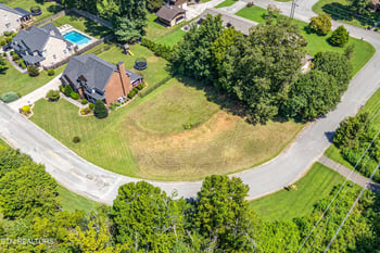 7304 Country Meadow Dr, Knoxville, TN 37918