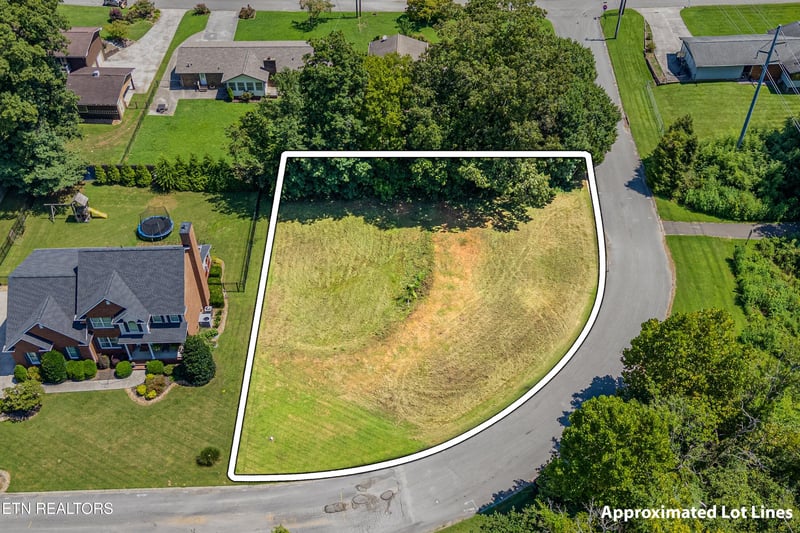 7304 Country Meadow Dr, Knoxville, TN 37918