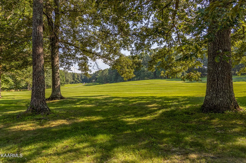 7304 Kanapolis Dr, Crossville, TN 38572