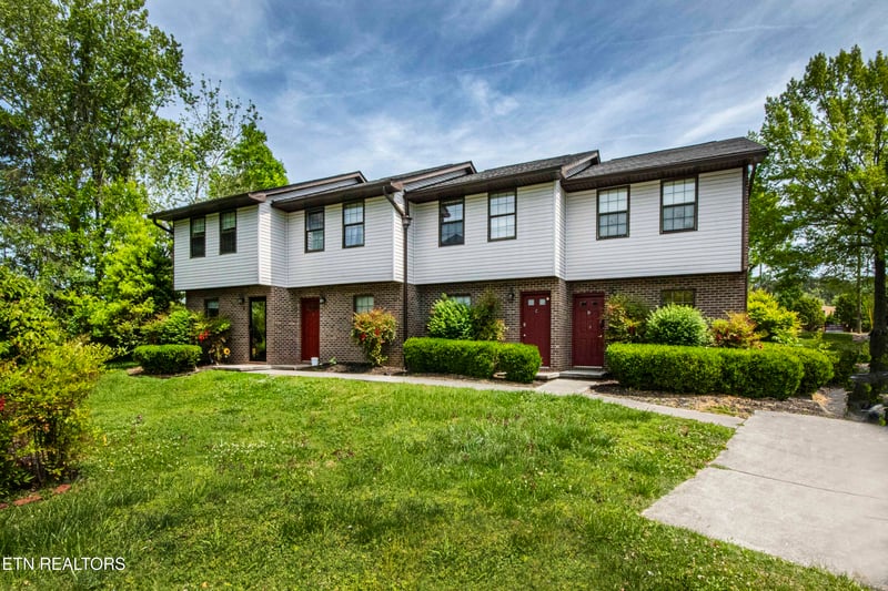 7304 Old Clinton Pike, Knoxville, TN 37921
