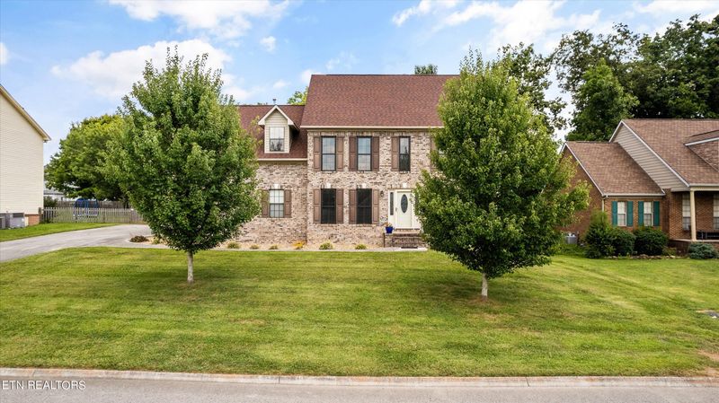 7308 Castlegate Blvd, Knoxville, TN 37918