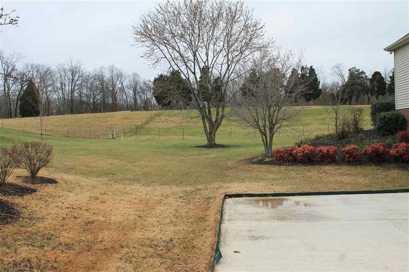 7308 Sweetbriar Dr, Talbott, TN 37877