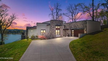 731 Bowman Bend Rd, Harriman, TN 37748