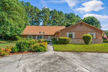 731 Lynn St, Clinton, TN 37716