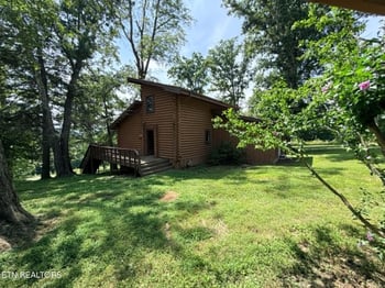 731 Pleasant Grove Rd, Winfield, TN 37892