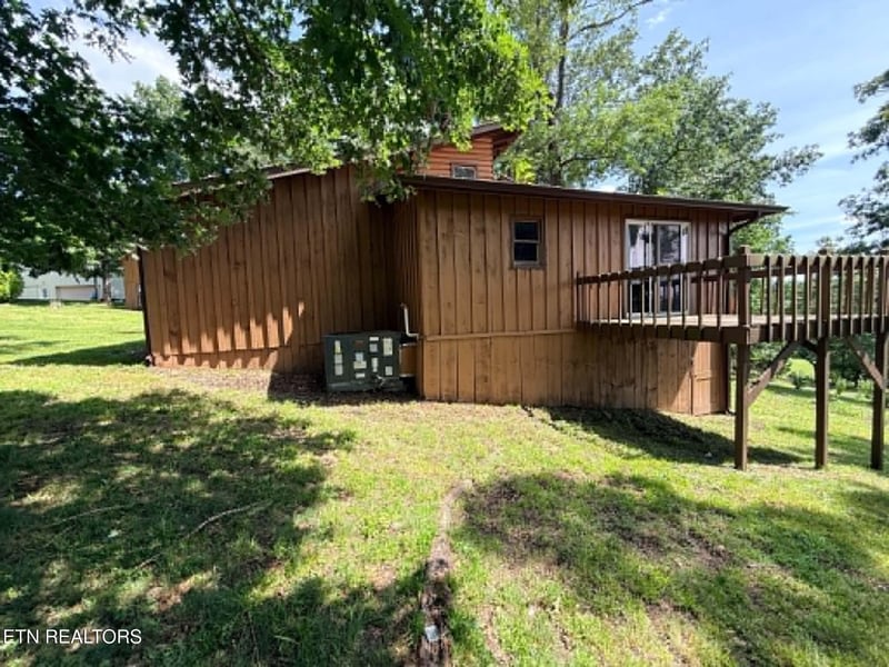 731 Pleasant Grove Rd, Winfield, TN 37892