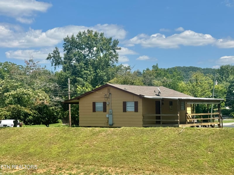 7311 Old Clinton Hwy, Powell, TN 37849