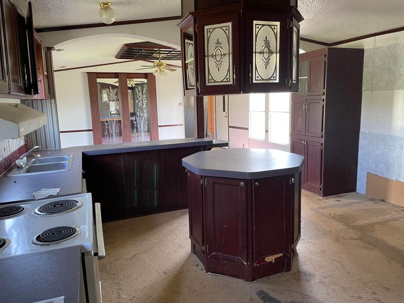 7311 Saint Clair Rd, Whitesburg, TN 37891