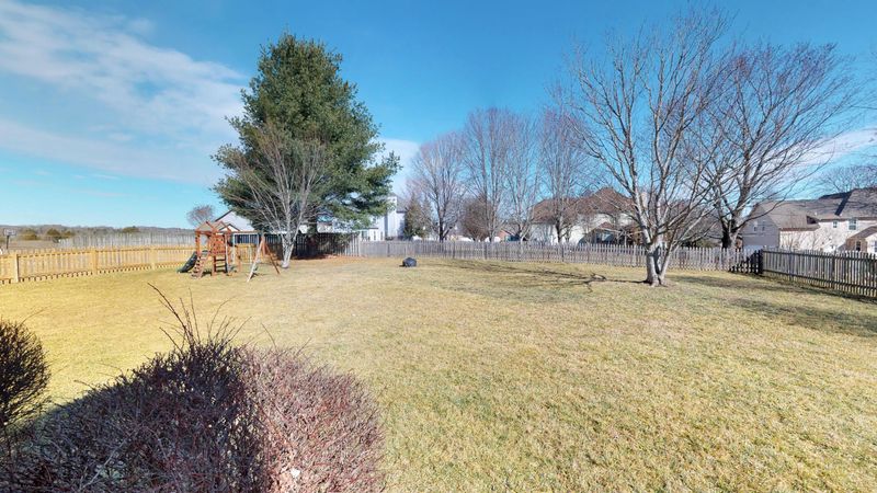 7312 Castlegate Blvd, Knoxville, TN 37918
