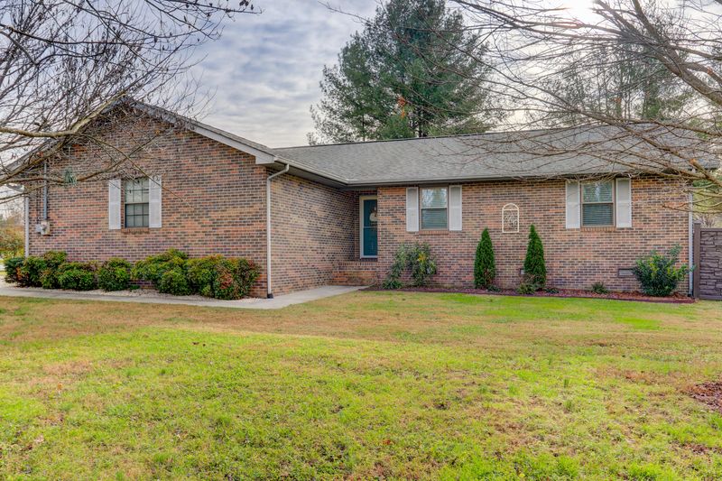 7313 Clarendon Rd, Powell, TN 37849