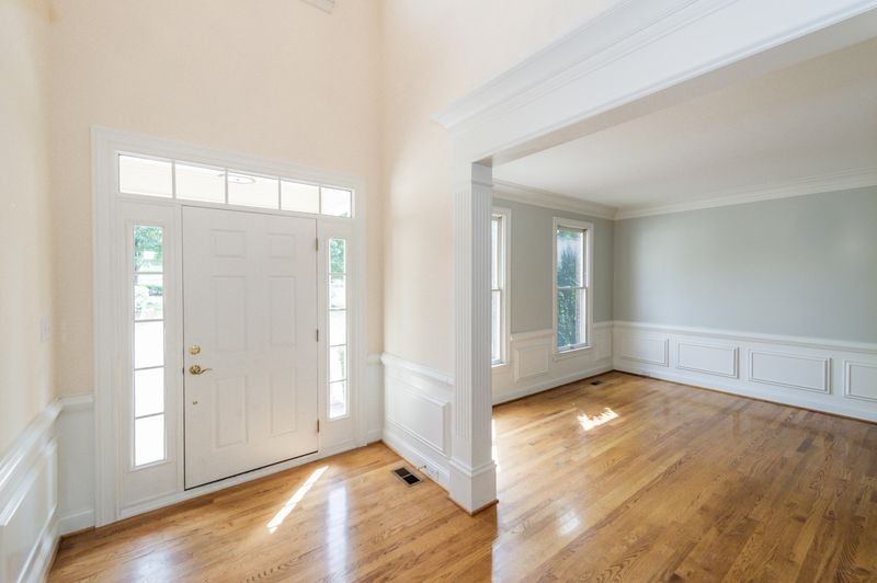 7313 Nubbin Ridge Dr, Knoxville, TN 37919
