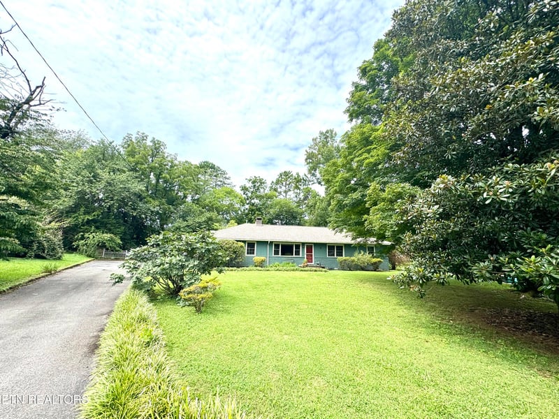 7313 Stockton Dr, Knoxville, TN 37909