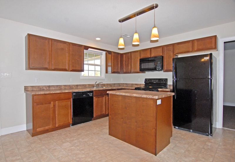 7315 Shady Acres Ln, Corryton, TN 37721