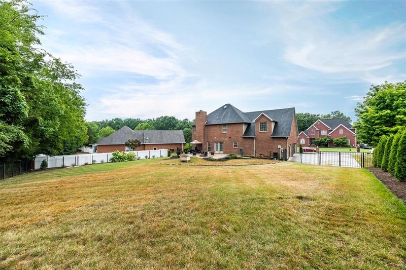 7316 Emory Pointe Ln, Knoxville, TN 37918