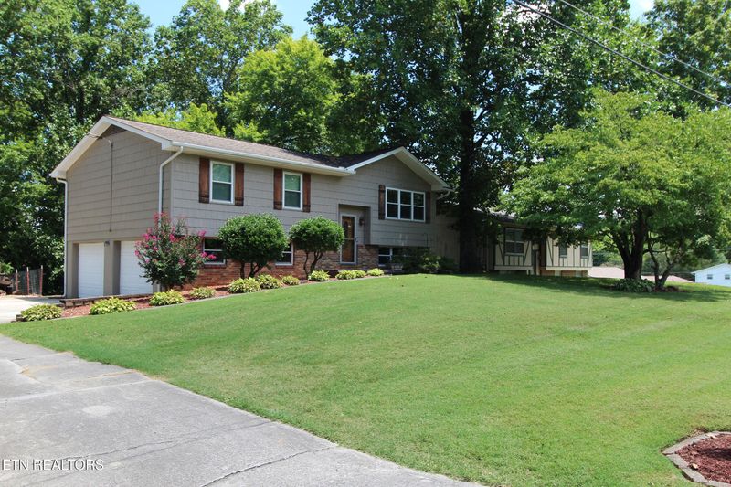 7317 Joyce Ln, Powell, TN 37849