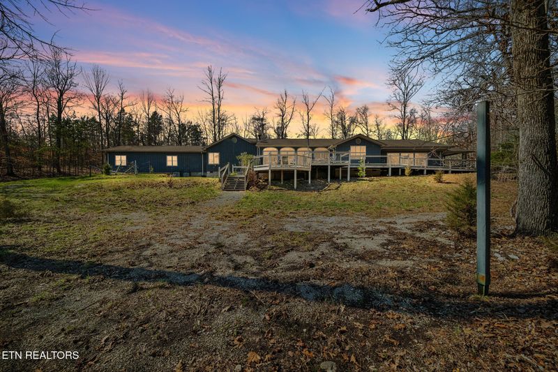 732 Eagle Point Dr, Rockwood, TN 37854