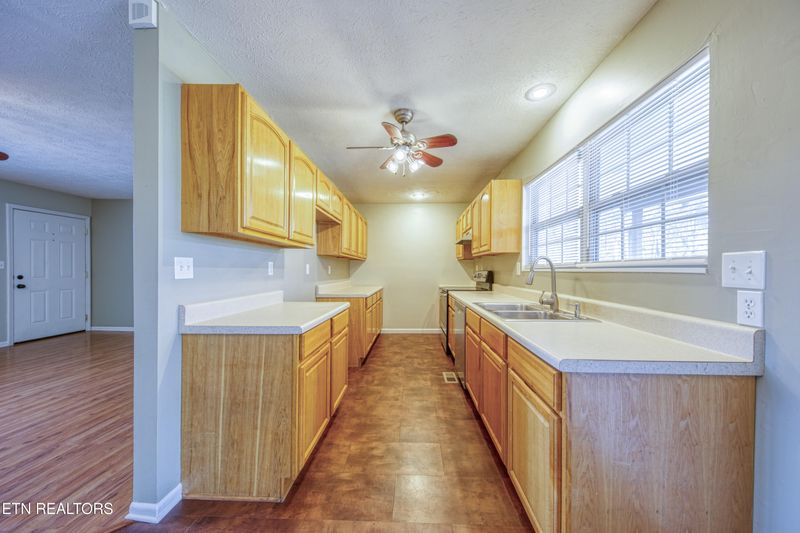 732 Smelcer St, Seymour, TN 37865