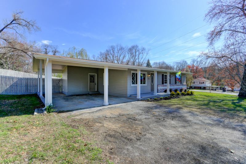732 Waco Rd, Knoxville, TN 37919