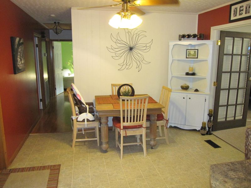 7320 Edna Rd, Knoxville, TN 37920