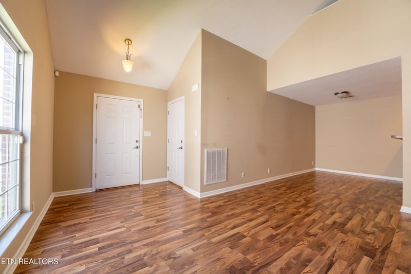7321 Long Shot Ln, Knoxville, TN 37918