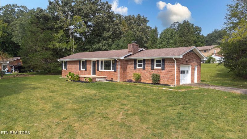 7323 Edna Dr, Knoxville, TN 37920