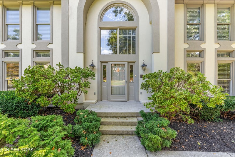 7324 Parliament Dr, Knoxville, TN 37919