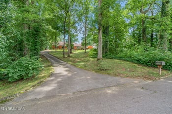 7324 Rotherwood Dr, Knoxville, TN 37919