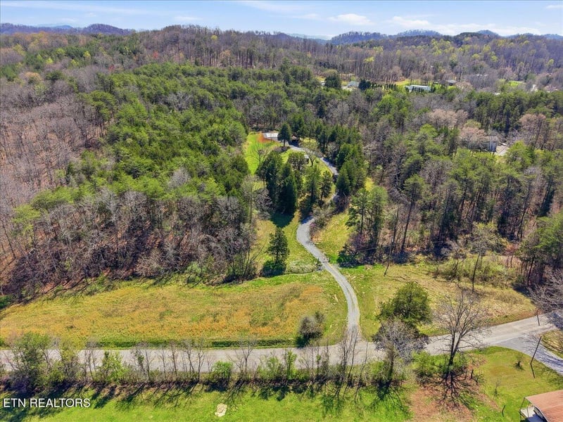 7326 Tomotley Rd, Maryville, TN 37801