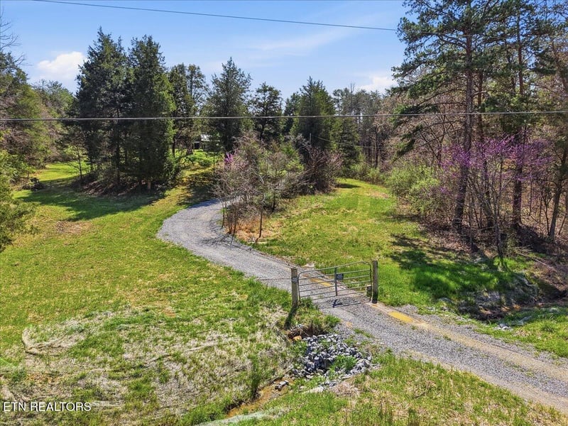 7326 Tomotley Rd, Maryville, TN 37801