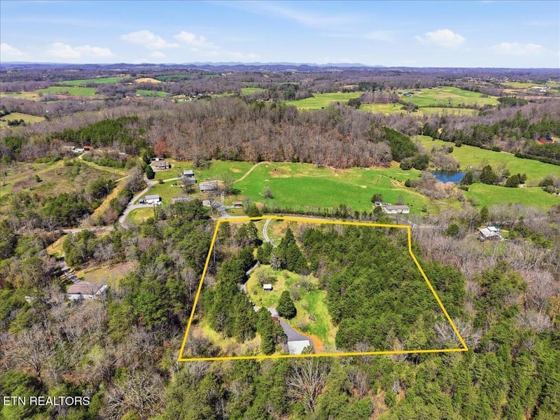 7326 Tomotley Rd, Maryville, TN 37801
