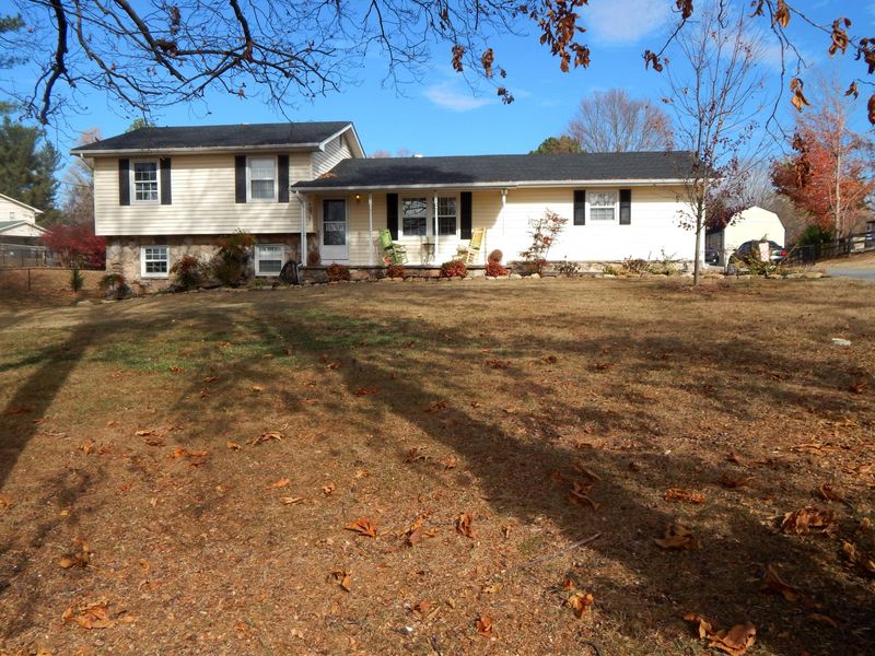 7328 Carpenter Rd, Knoxville, TN 37931