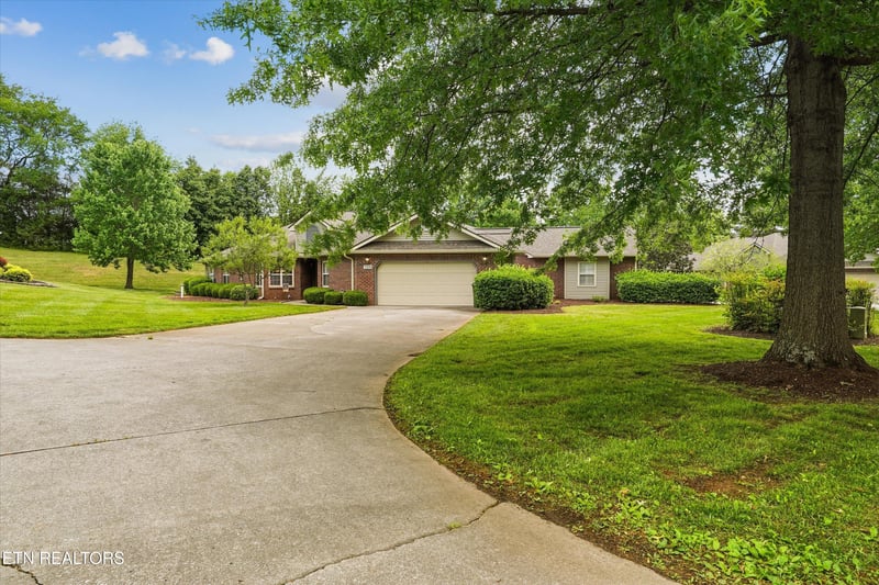 7328 Shalimar Point Way, Knoxville, TN 37918