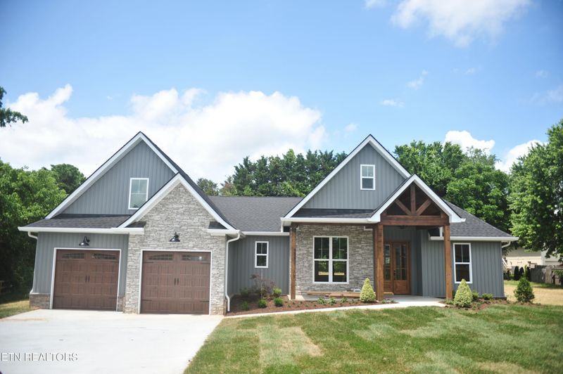 7329 W Emory Rd, Knoxville, TN 37931