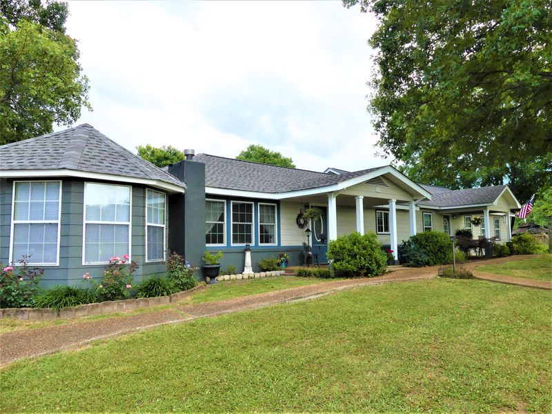 733 County Road 172, Athens, TN 37303
