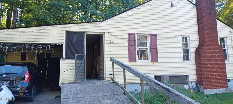 733 Daugherty Rd, Oliver Springs, TN 37840