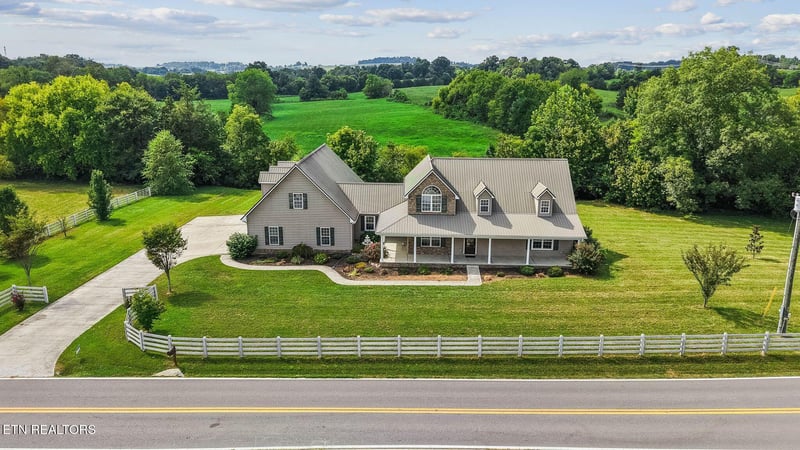 733 Simpson Rd, Whitesburg, TN 37891