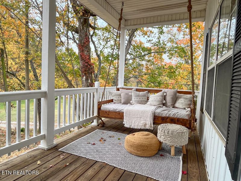 7331 E Emory Rd, Corryton, TN 37721
