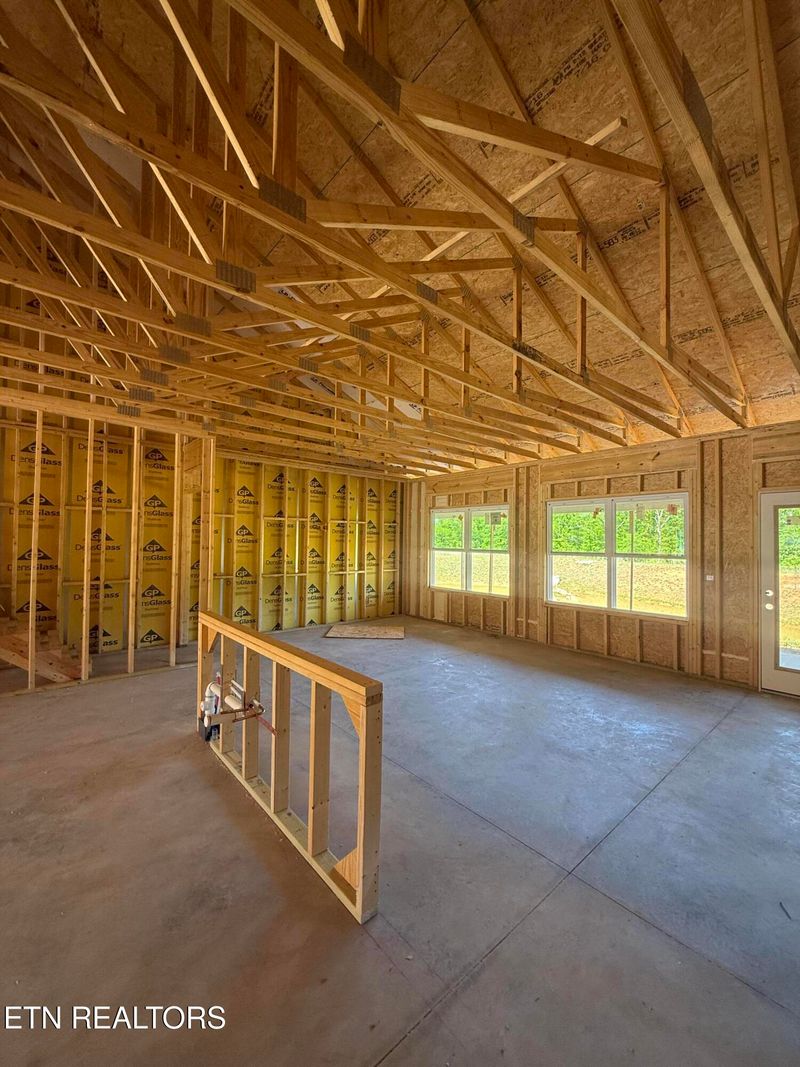 7334 Whispering Creek Ln, Powell, TN 37849