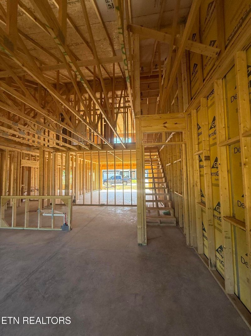 7334 Whispering Creek Ln, Powell, TN 37849
