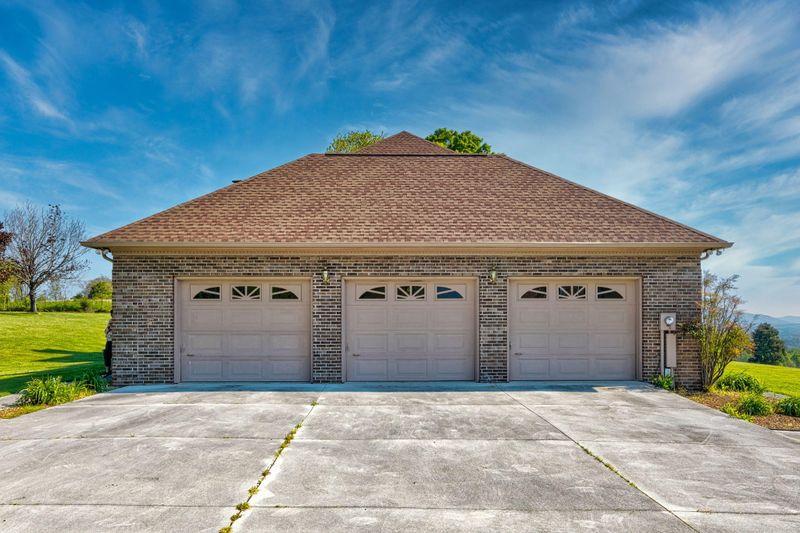 7339 Ridgeview Rd, Corryton, TN 37721